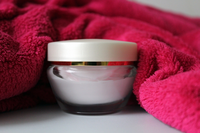 esthetique-LE CASTELLET-min_cream-2817325